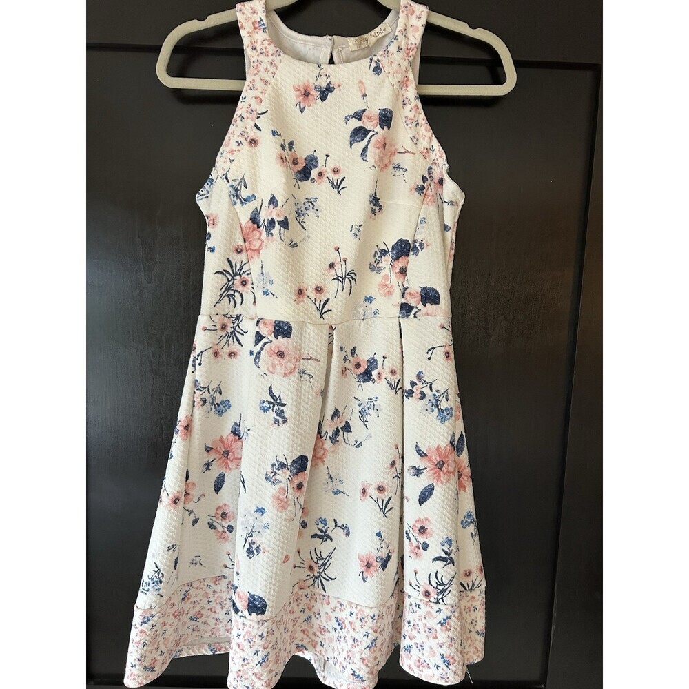 Rewind SZ M  Dress Sleeveless, Stretchy Knit Key Hole Back